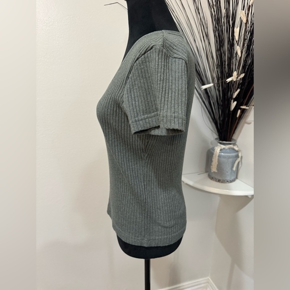 Ellemenno Vintage 90's Gray Ribbed knit top short Sleeved size large - Picture 4 of 7